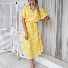 Laden Sie das Bild in den Galerie-Viewer, Kurzärmliges Sommerkleid mit Tupfenmuster
