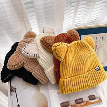 Laden Sie das Bild in den Galerie-Viewer, Strickmütze mit Bärenohren