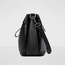 Laden Sie das Bild in den Galerie-Viewer, Rhomboid Tasche aus gekörntem Leder