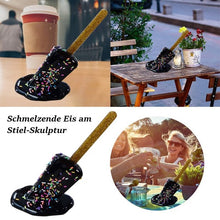 Laden Sie das Bild in den Galerie-Viewer, Schmelzende Eiscreme Ornamente aus Harz