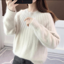 Laden Sie das Bild in den Galerie-Viewer, Einfarbiger Weicher Pullover mit Rundhalsausschnitt