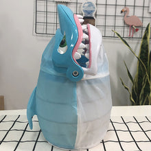 Laden Sie das Bild in den Galerie-Viewer, Haibissspiel - Passen Sie auf Ihre Finger auf!