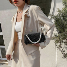 Laden Sie das Bild in den Galerie-Viewer, Glänzende kleine Zylindertasche