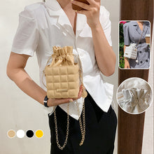 Laden Sie das Bild in den Galerie-Viewer, Karierte Umhängetasche mit Kordelzug