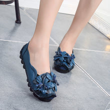 Laden Sie das Bild in den Galerie-Viewer, Blumen-Lederschuhe aus PU-Leder im ethnischen Stil
