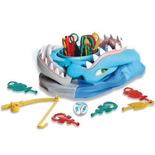 Laden Sie das Bild in den Galerie-Viewer, Haibissspiel - Passen Sie auf Ihre Finger auf!