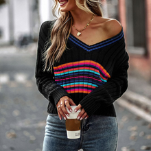 Laden Sie das Bild in den Galerie-Viewer, Täfelter Pullover mit V-Ausschnitt