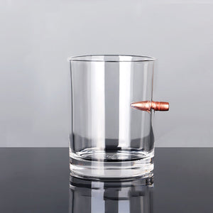Kreativer Kugelbecher aus Glas