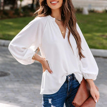 Laden Sie das Bild in den Galerie-Viewer, Lässige Bequeme Bluse mit V-Ausschnitt