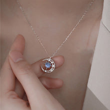 Laden Sie das Bild in den Galerie-Viewer, Mond- und sternförmige Halskette