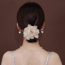 Laden Sie das Bild in den Galerie-Viewer, Strass Sonnenblume Haarband