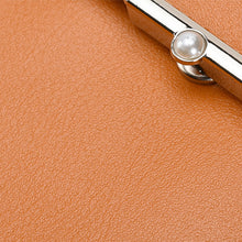 Laden Sie das Bild in den Galerie-Viewer, Personalisierte Crossbody Handytasche