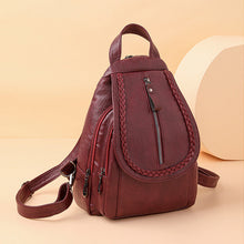 Laden Sie das Bild in den Galerie-Viewer, Twist Clamshell Lederrucksack