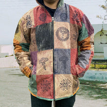 Laden Sie das Bild in den Galerie-Viewer, Bedruckte Jacke mit schmaler Passform und Kapuze