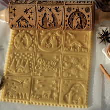 Laden Sie das Bild in den Galerie-Viewer, Nudelholz mit Christusmotiv