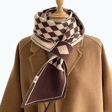 Laden Sie das Bild in den Galerie-Viewer, Doppelt gestricktes modisches Halstuch
