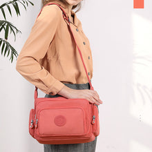 Laden Sie das Bild in den Galerie-Viewer, Wasserdichte vielseitige leichte Umhängetasche aus Nylon für Damen