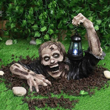 Laden Sie das Bild in den Galerie-Viewer, Halloween Zombie Ornament aus Harz