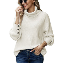 Laden Sie das Bild in den Galerie-Viewer, Einfarbiger Pullover mit Rollkragen und Knöpfen