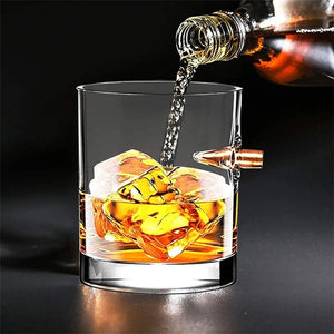 Kreativer Kugelbecher aus Glas