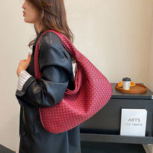 Laden Sie das Bild in den Galerie-Viewer, Modische gewebte Tasche für Damen