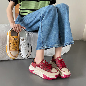 Loafer mit dicken Sohlen und Ausschnitten