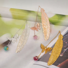 Laden Sie das Bild in den Galerie-Viewer, Feder-Lesezeichen aus Metall