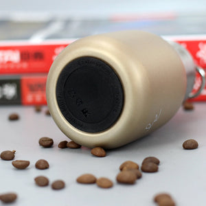 Tragbarer Thermobecher