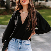 Laden Sie das Bild in den Galerie-Viewer, Lässige Bequeme Bluse mit V-Ausschnitt