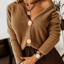 Laden Sie das Bild in den Galerie-Viewer, Strickjacke mit Metallknöpfen