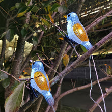 Laden Sie das Bild in den Galerie-Viewer, Solar-LED-Vogelform-dekoratives Licht