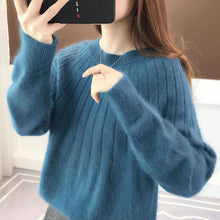 Laden Sie das Bild in den Galerie-Viewer, Einfarbiger Weicher Pullover mit Rundhalsausschnitt