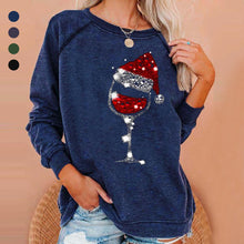 Laden Sie das Bild in den Galerie-Viewer, Weihnachts-Sweatshirt mit Weinglas-Print