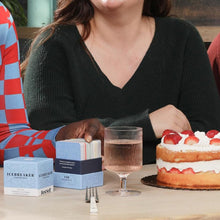 Laden Sie das Bild in den Galerie-Viewer, Interaktives Kartenspiel für Paare