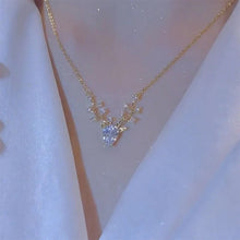 Laden Sie das Bild in den Galerie-Viewer, Glänzende Elch-Halskette Aus Titanstahl