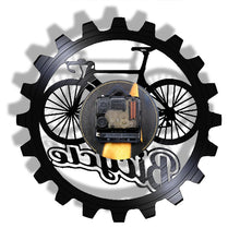 Laden Sie das Bild in den Galerie-Viewer, Kreative Schallplatten-Wanduhr