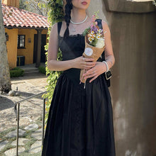 Laden Sie das Bild in den Galerie-Viewer, Rückenfreies schmales Strapskleid