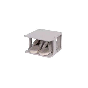 Mehrschichtiges Schuhregal