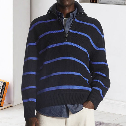 Gestreifter Strickpullover mit Revers