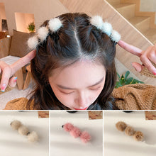 Laden Sie das Bild in den Galerie-Viewer, Entenschnabelclip aus Nerzfeder