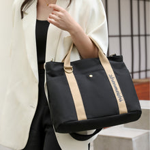 Laden Sie das Bild in den Galerie-Viewer, Damen lässige modische bedruckte Umhängetasche mit großem Fassungsvermögen