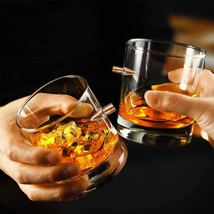 Kreativer Kugelbecher aus Glas