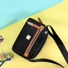 Laden Sie das Bild in den Galerie-Viewer, Einfarbige Lässige Reise-Umhängetasche Aus Nylon