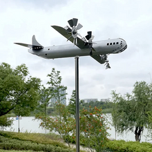 Laden Sie das Bild in den Galerie-Viewer, Superfestungsflugzeug Windmühle Dekoration aus Metall