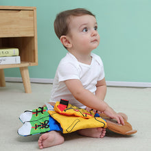 Laden Sie das Bild in den Galerie-Viewer, Bear Dressing Baby Multifunktionales Stoffbuch