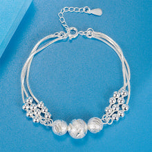 Laden Sie das Bild in den Galerie-Viewer, Armband aus Perlen