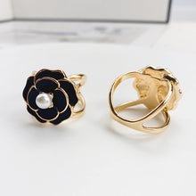 Laden Sie das Bild in den Galerie-Viewer, Einfache Elegante Seidenschalschnalle