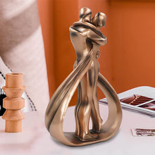 Laden Sie das Bild in den Galerie-Viewer, Paar Umarmung Harz Ornament