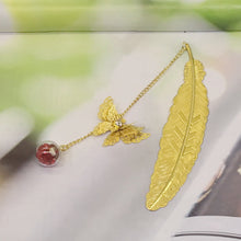 Laden Sie das Bild in den Galerie-Viewer, Feder-Lesezeichen aus Metall