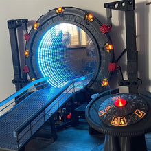 Laden Sie das Bild in den Galerie-Viewer, Filmgedenksammlung - Sternentor